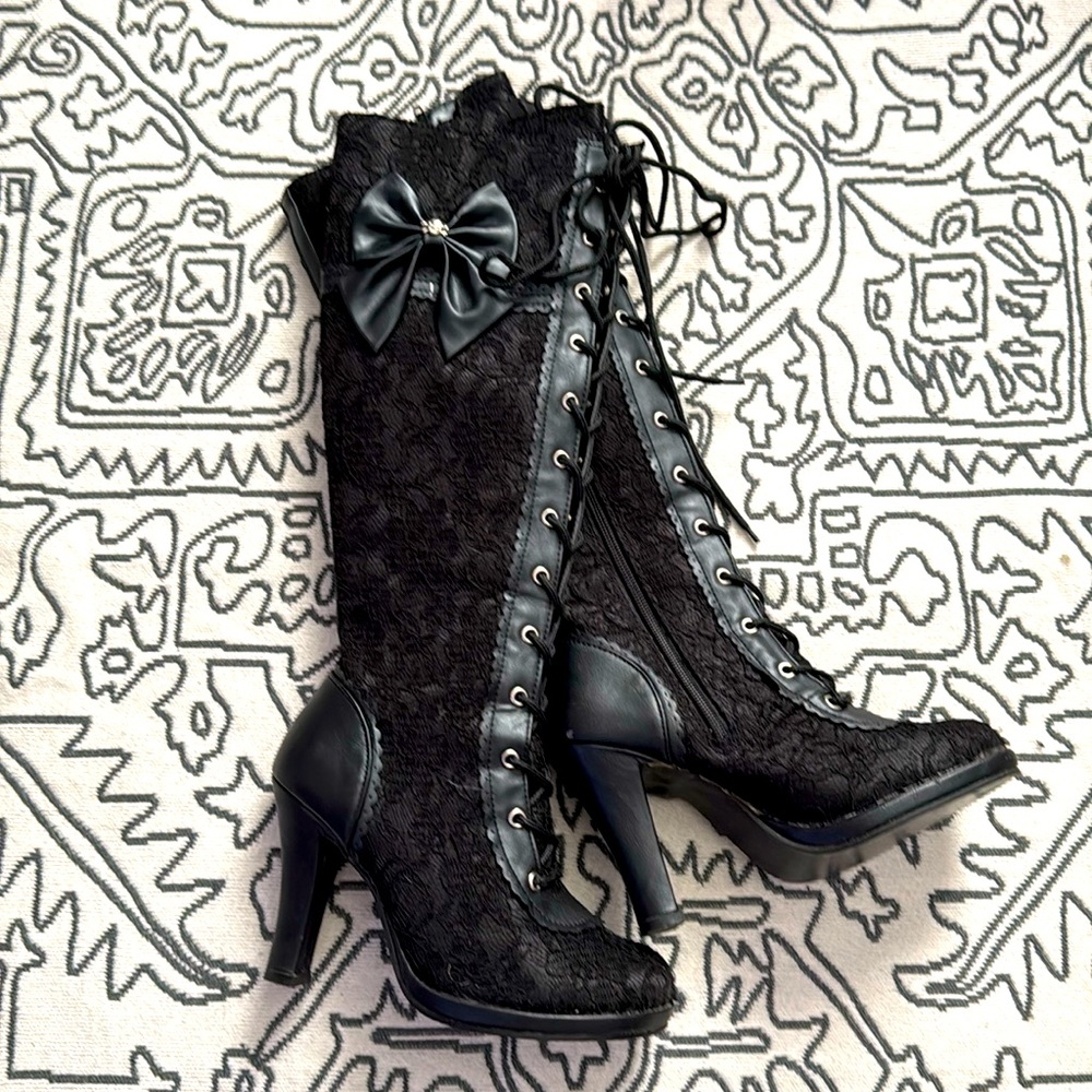 Vintage Style Lace Victorian Boots